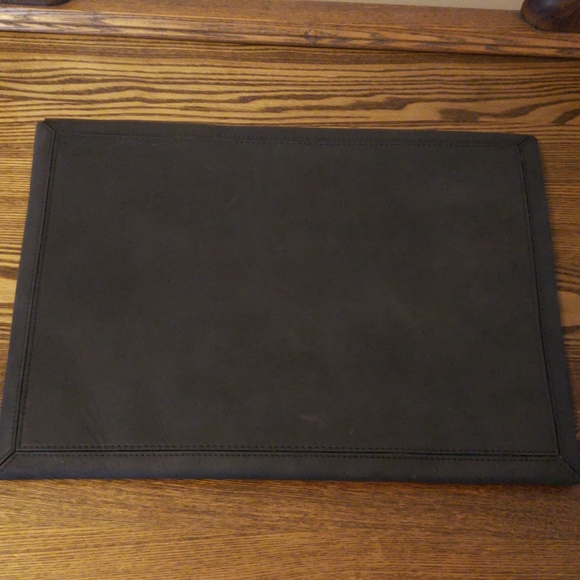 Russel+Hazel Leather Envelope Laptop Case - Black - Picture 2 of 2